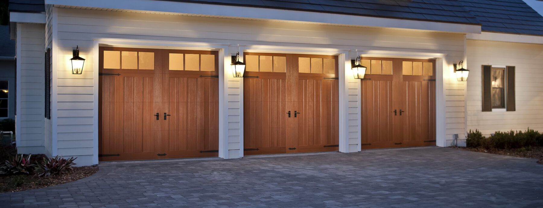 Garage door service in Austin